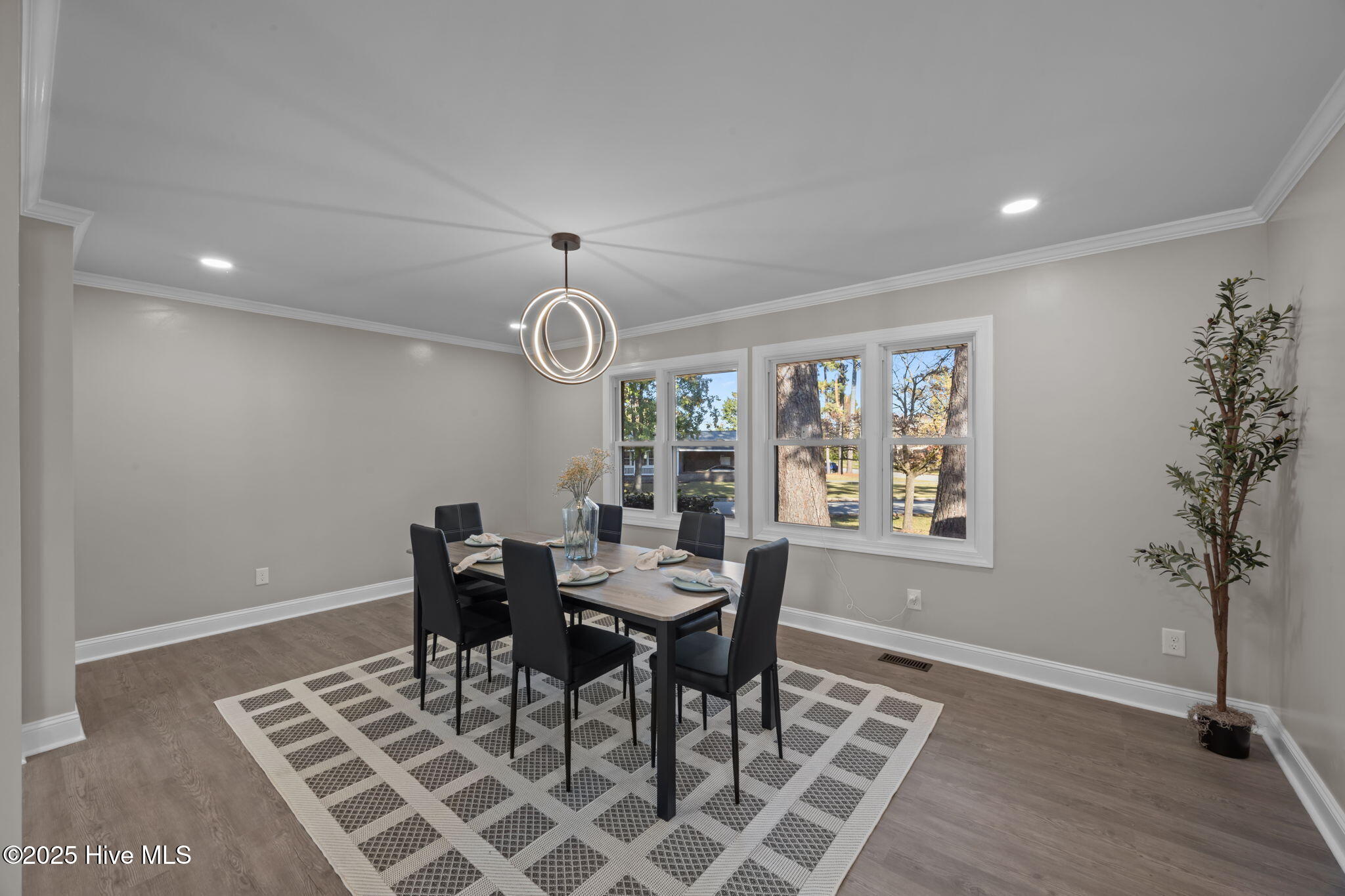 1413 Phillips Avenue