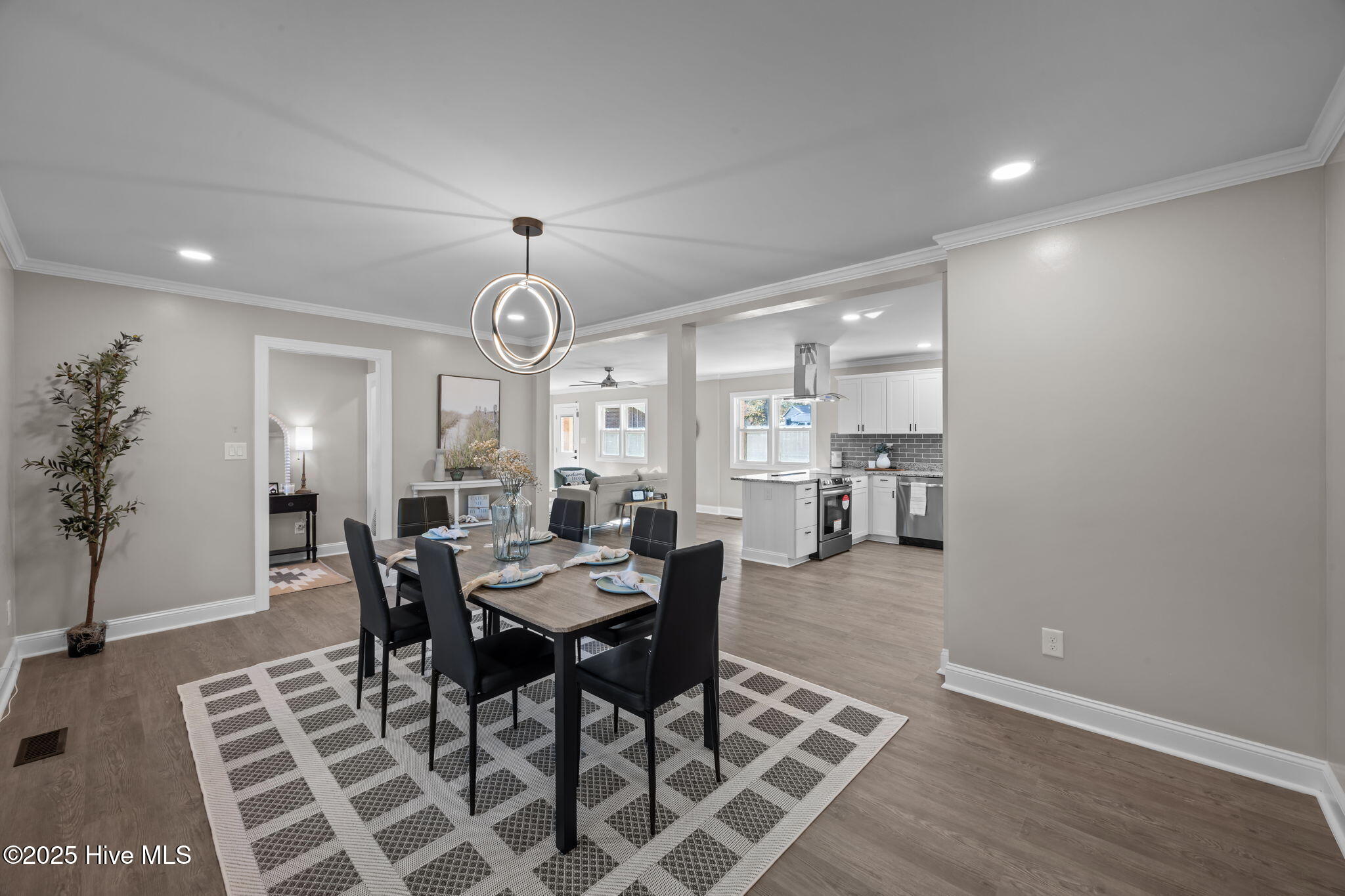 1413 Phillips Avenue