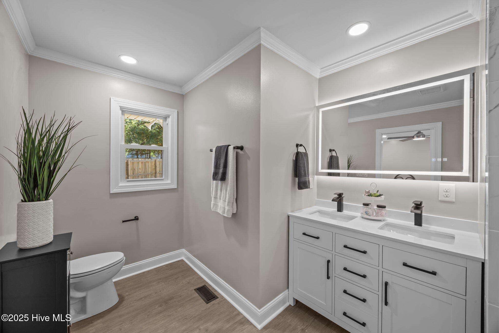 1413 Phillips Avenue