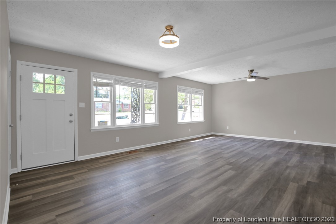 1233 Kienast Drive