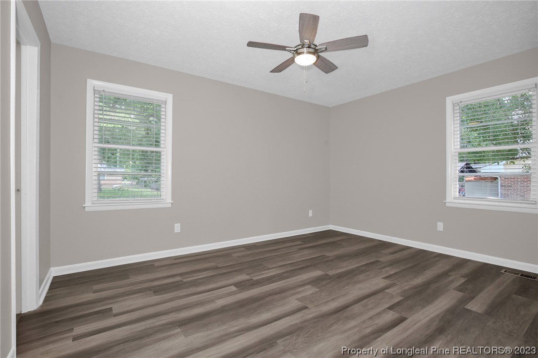 1233 Kienast Drive