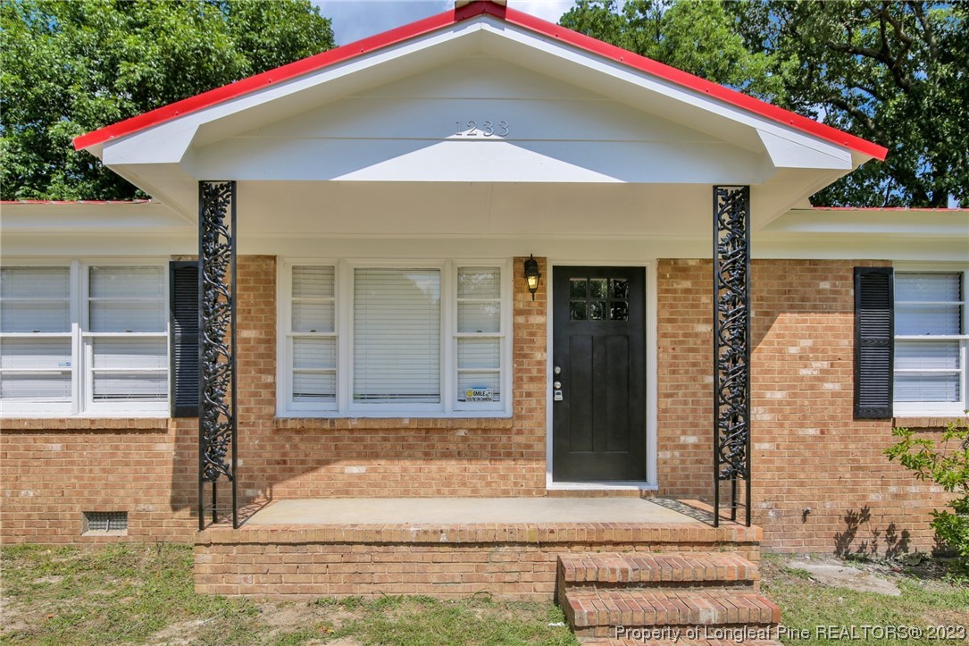 1233 Kienast Drive