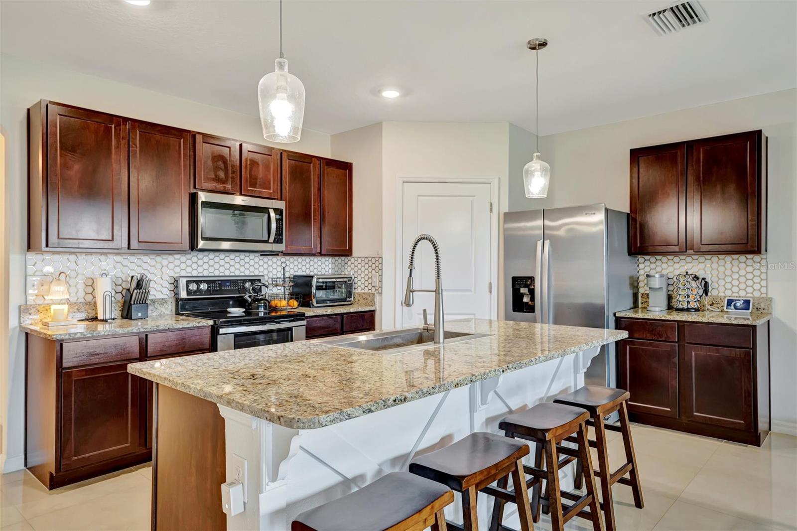 16341 LITTLE GARDEN DR