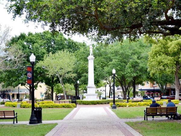 5431 KNIGHTS LANDING DR