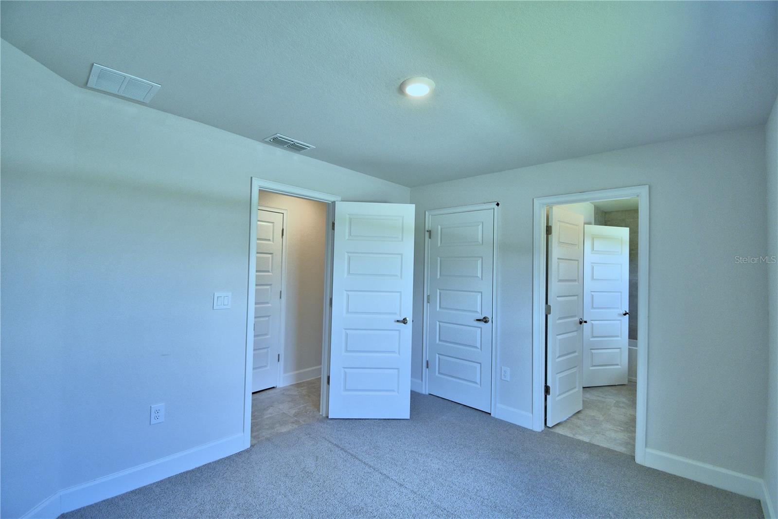 5431 KNIGHTS LANDING DR