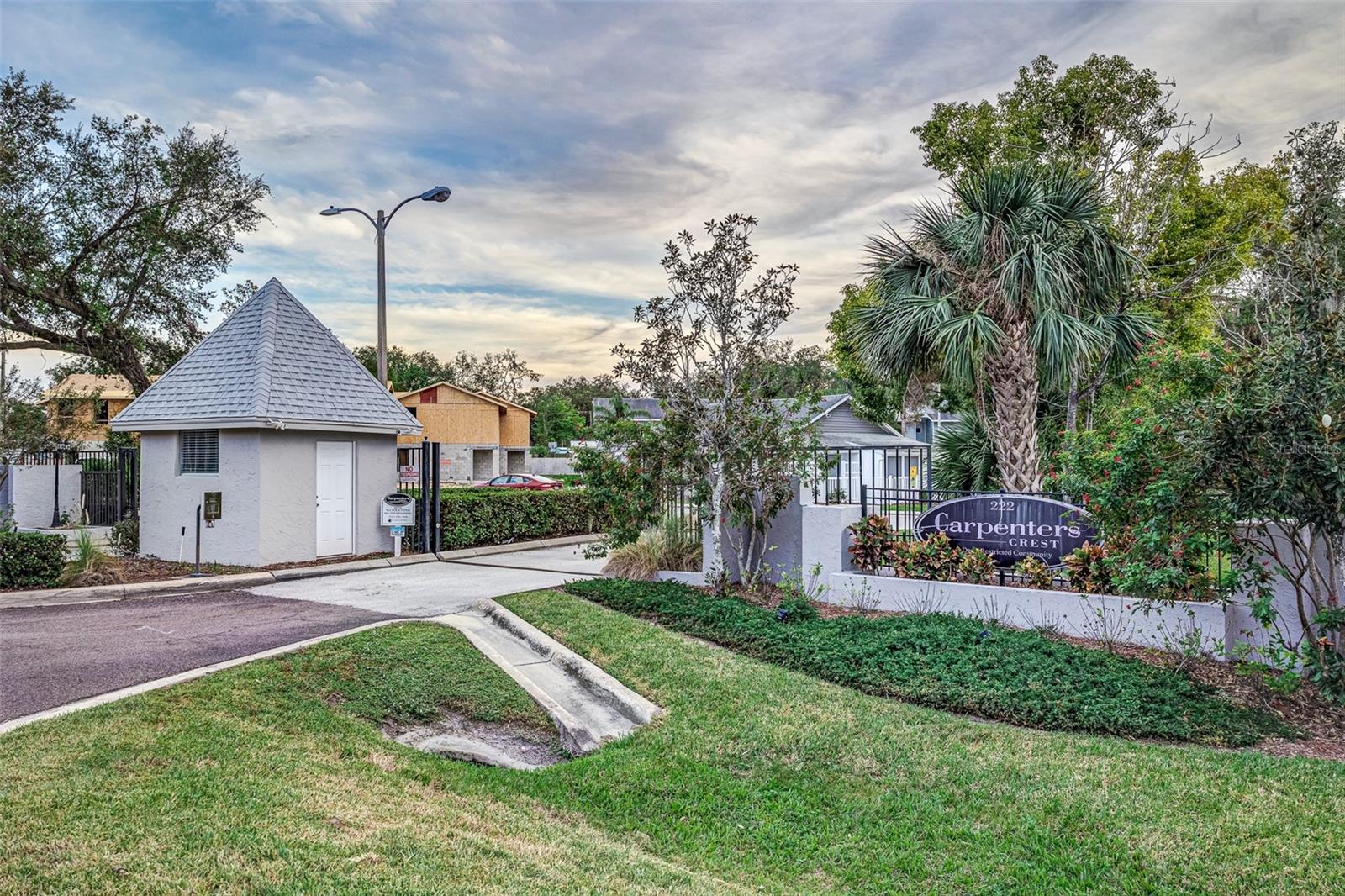 222 CARPENTERS WAY #10