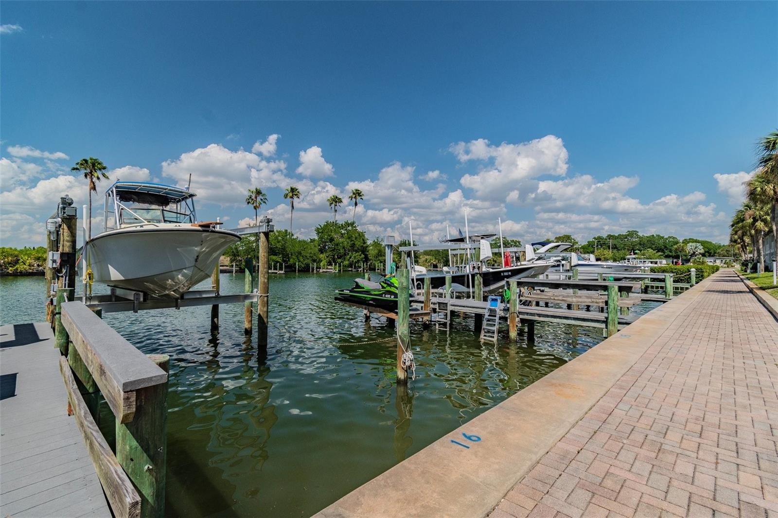 4851 W GANDY BLVD #B5L25