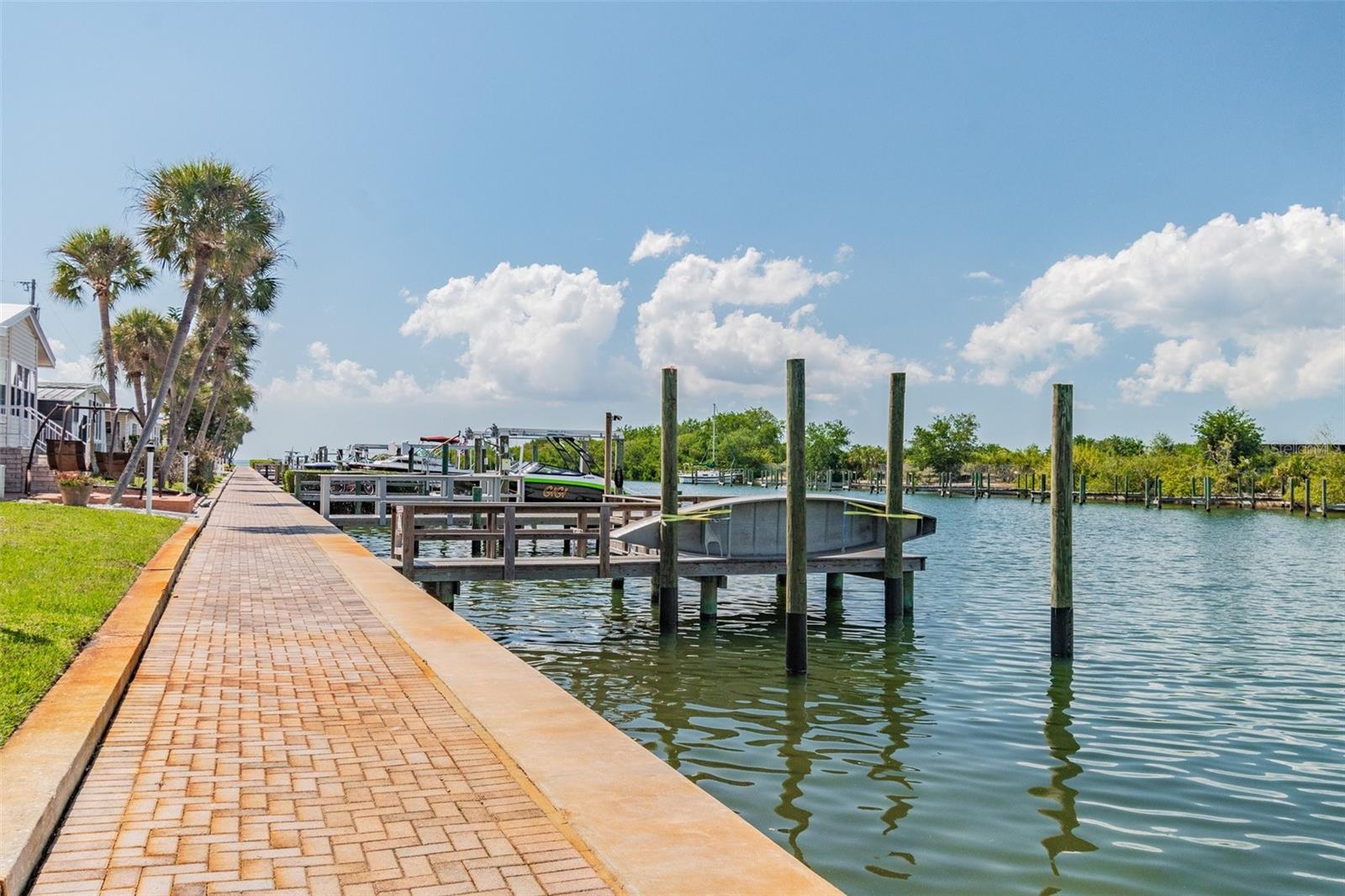 4851 W GANDY BLVD #B5L25