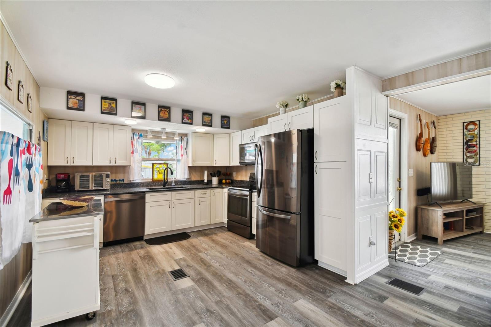 4851 W GANDY BLVD #B5L25