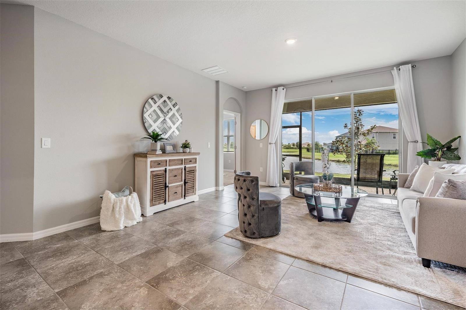 7828 STONEBROOK CIR