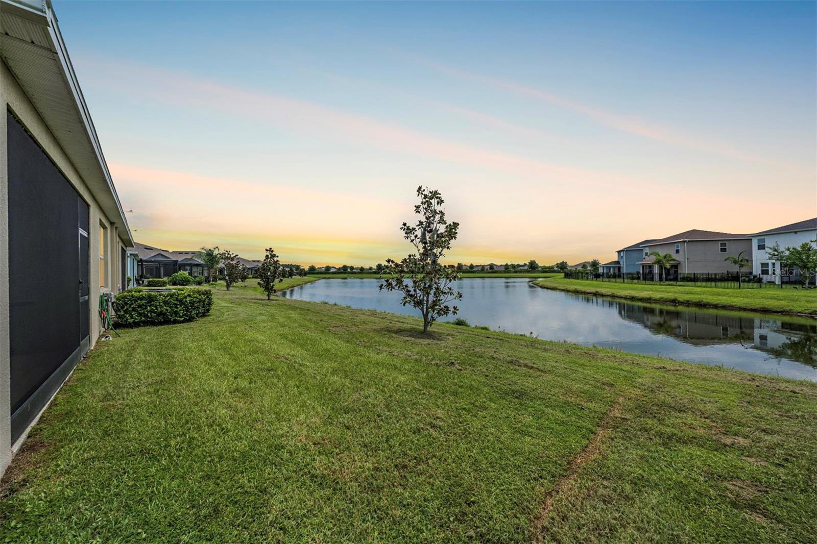 7828 STONEBROOK CIR