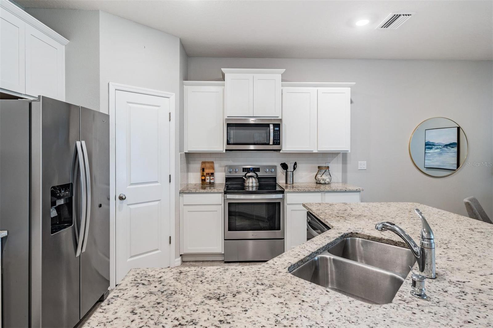 7828 STONEBROOK CIR