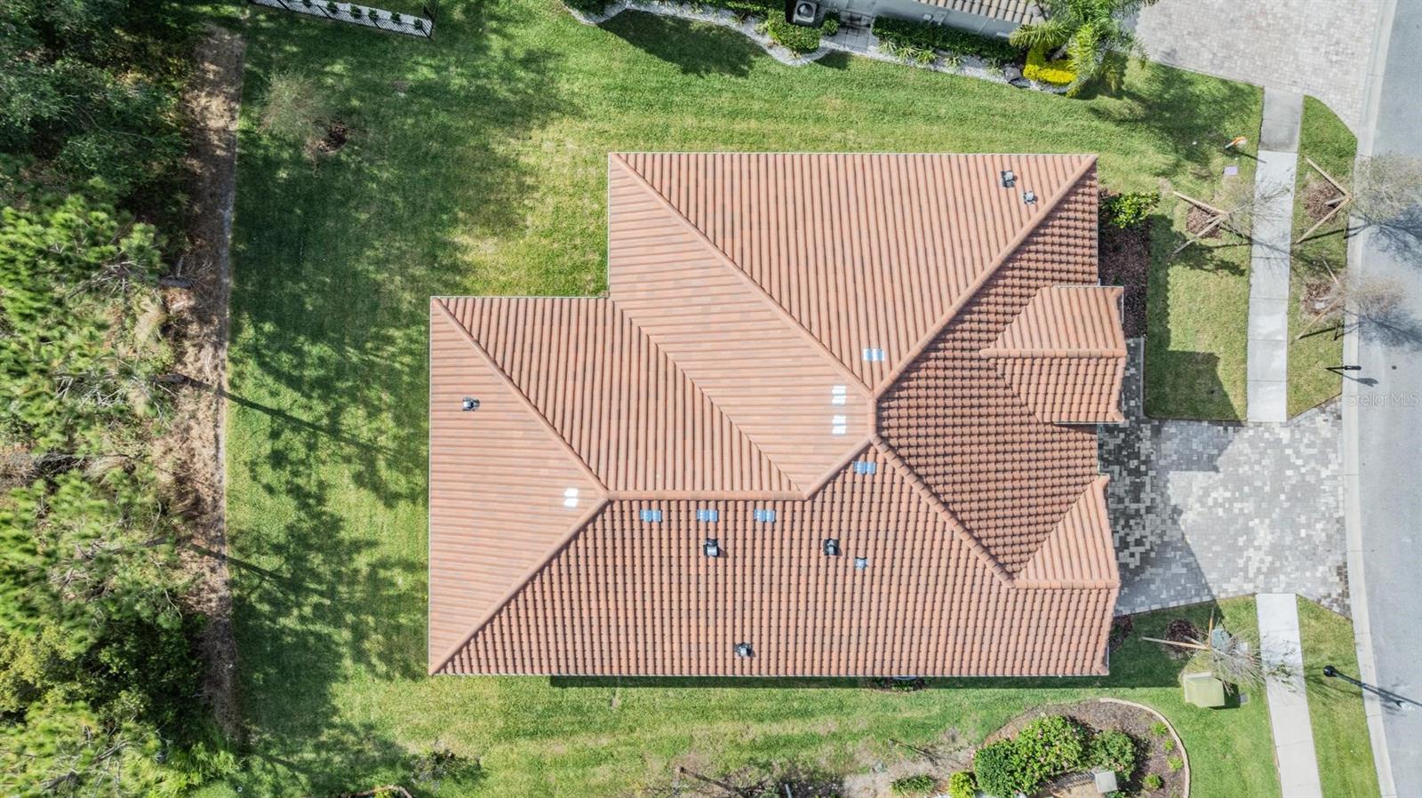 32884 ESTATE GARDEN DR