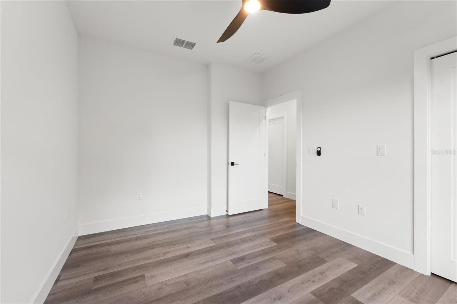 321 W HANLON ST