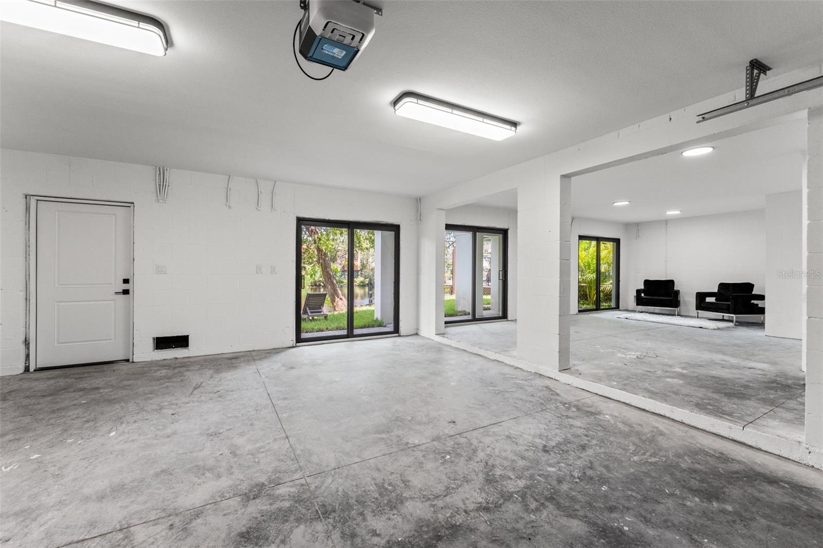 321 W HANLON ST