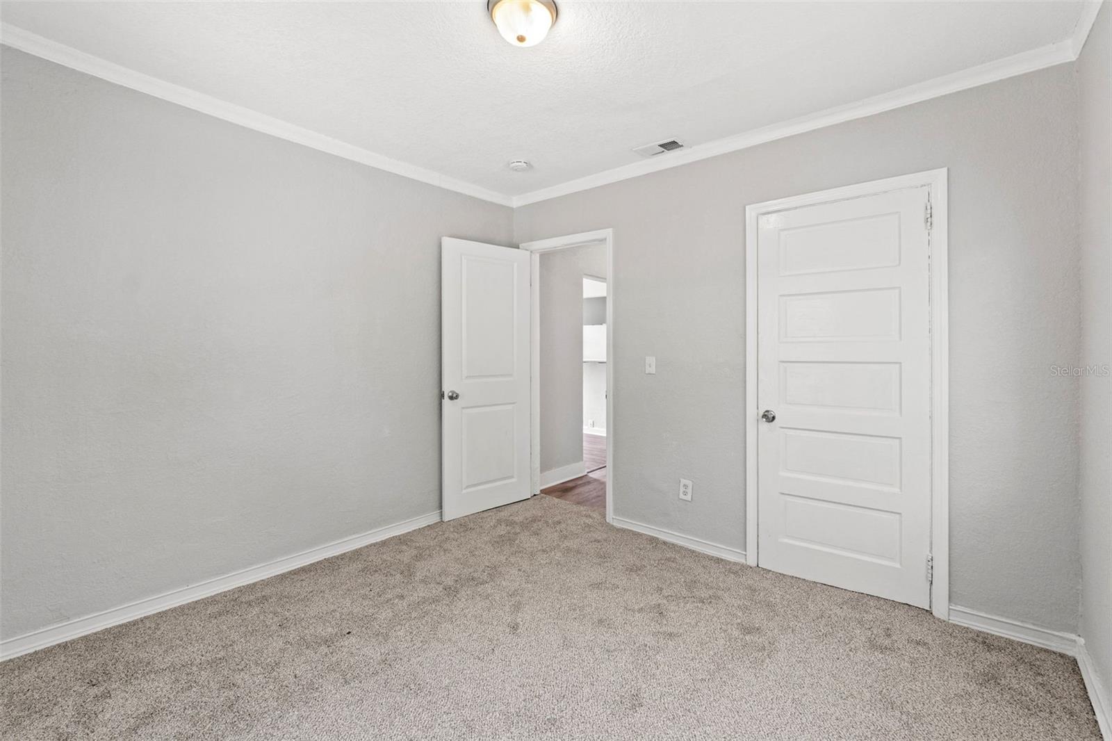 735 27TH AVE W