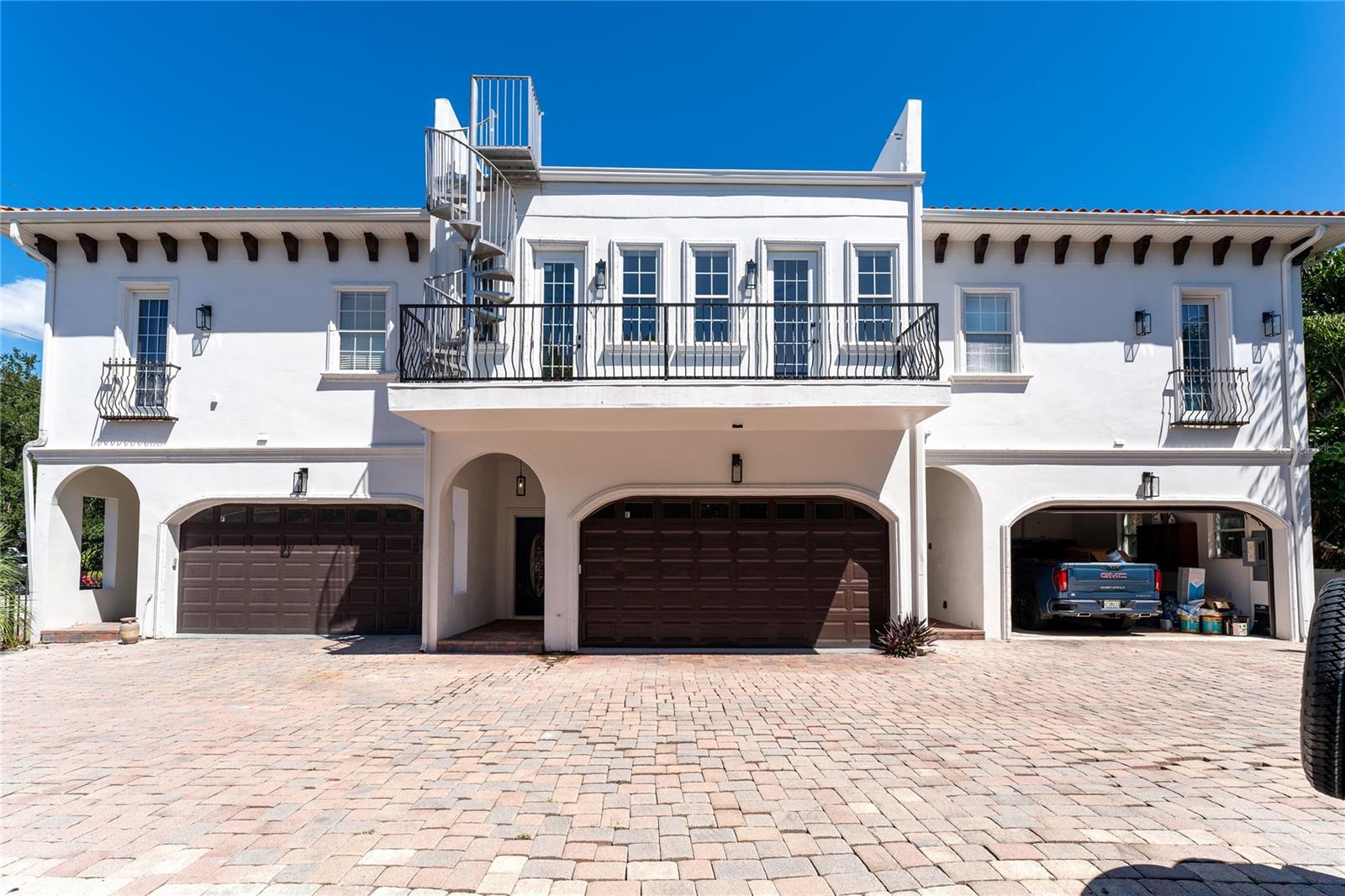 5601 BAYSHORE BLVD #E