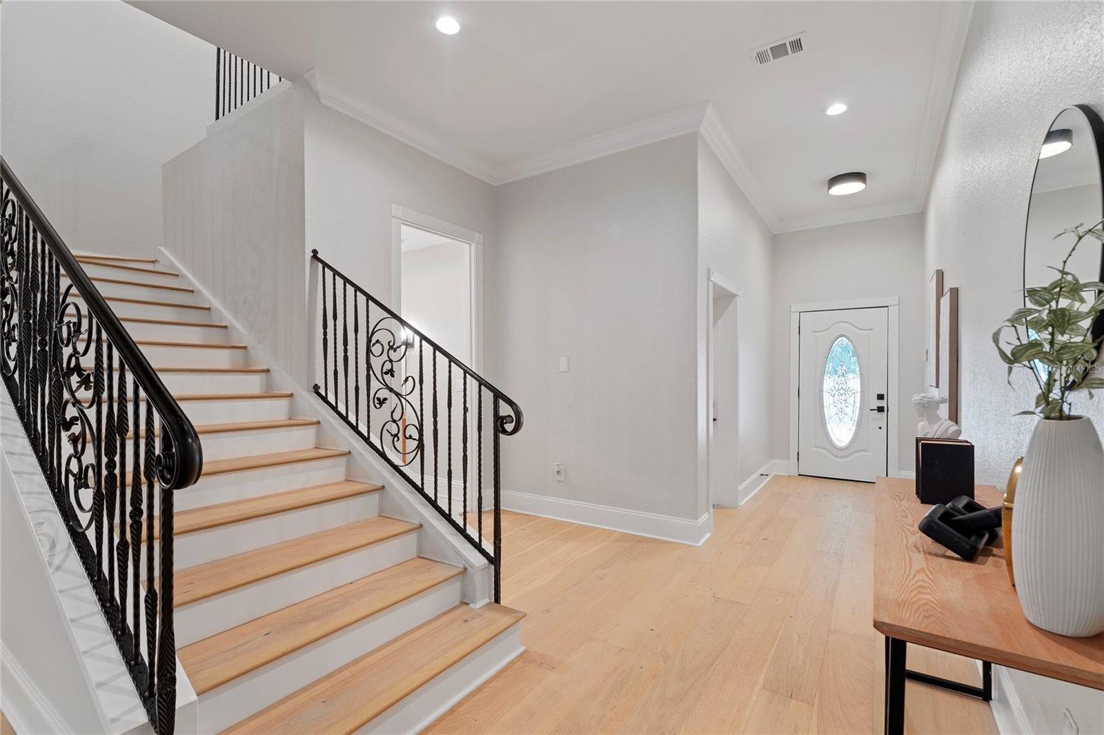 5601 BAYSHORE BLVD #E