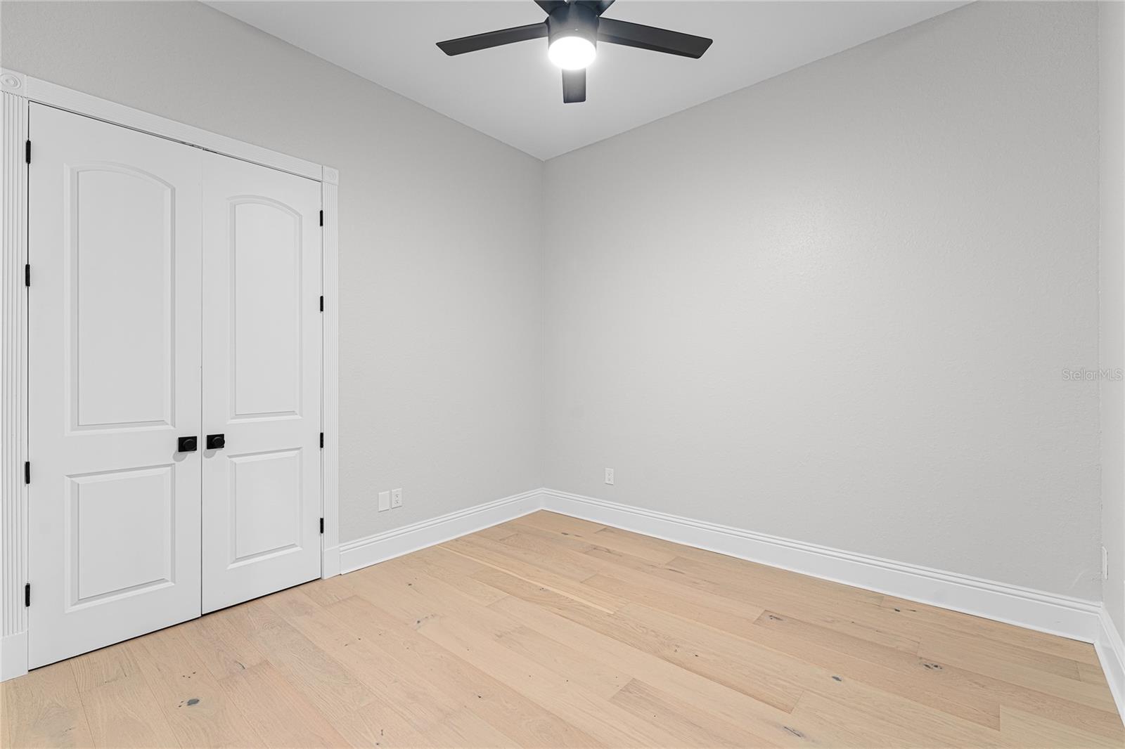 5601 BAYSHORE BLVD #E