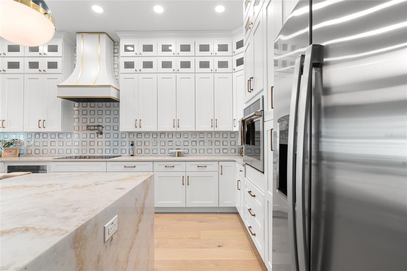 5601 BAYSHORE BLVD #E