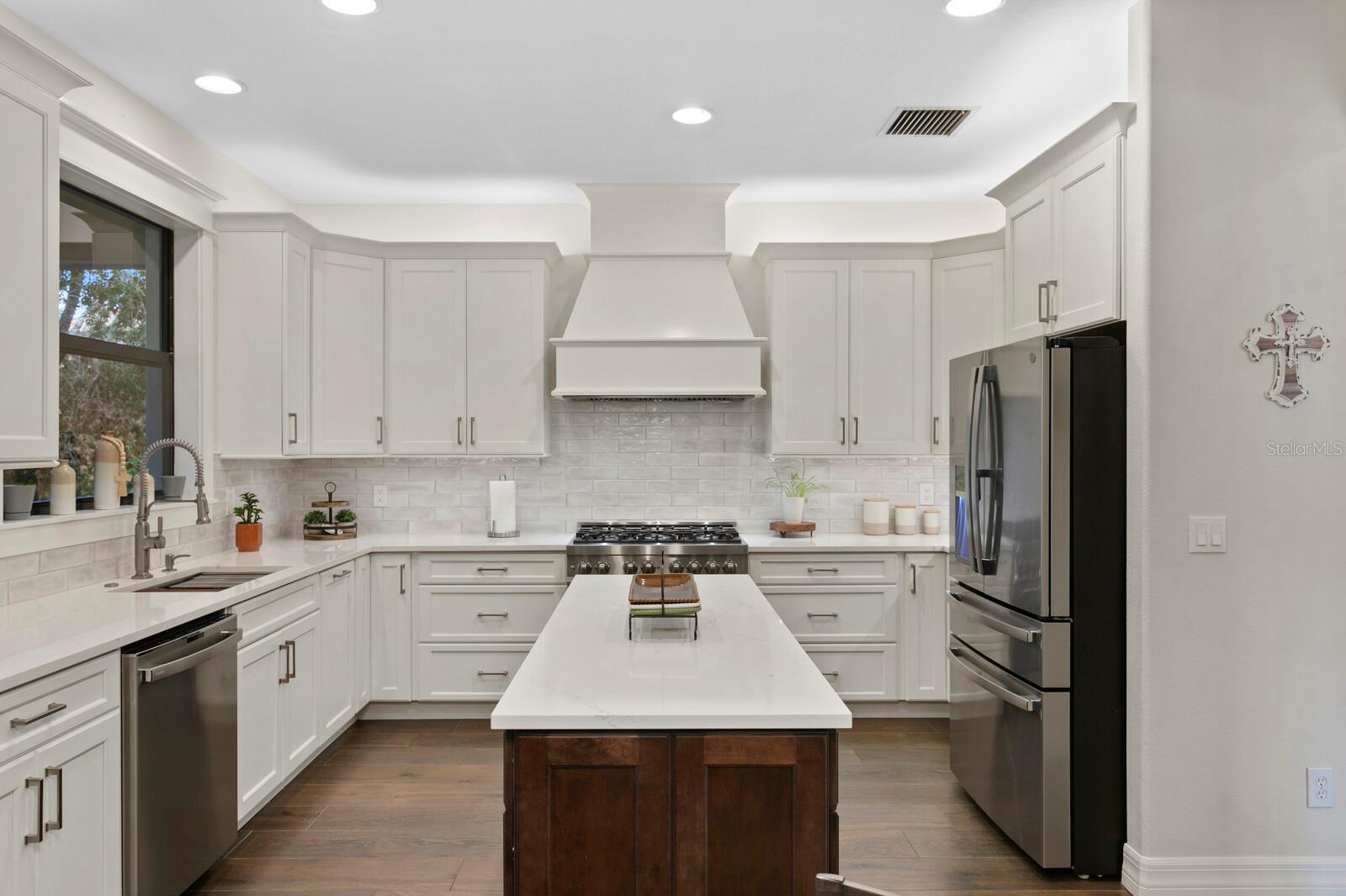 20352 CHESTNUT GROVE DR