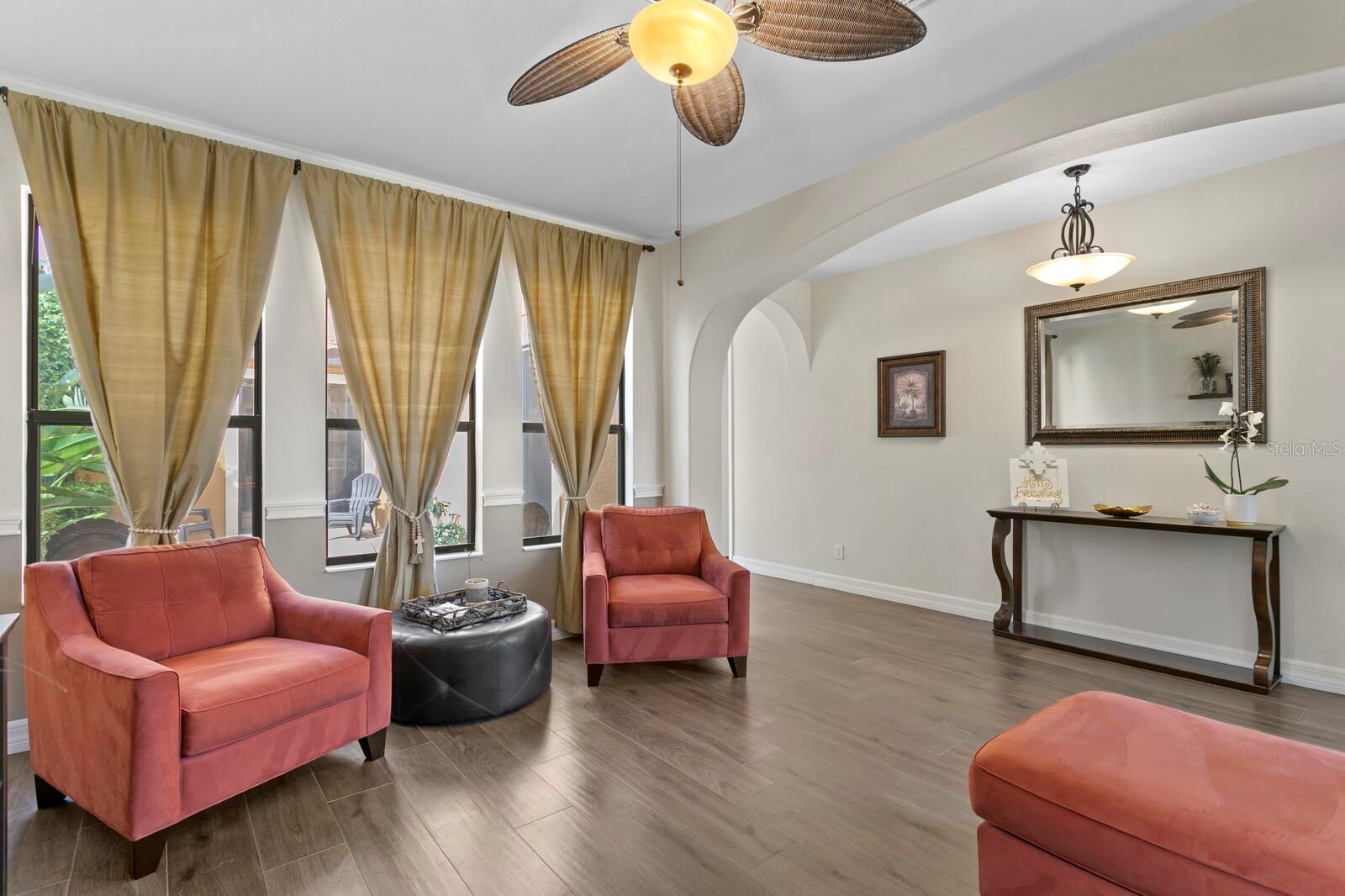 20352 CHESTNUT GROVE DR