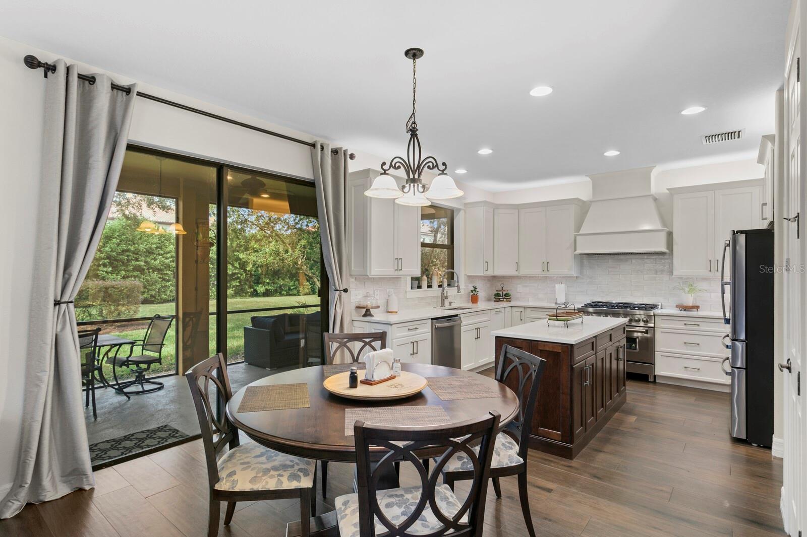 20352 CHESTNUT GROVE DR