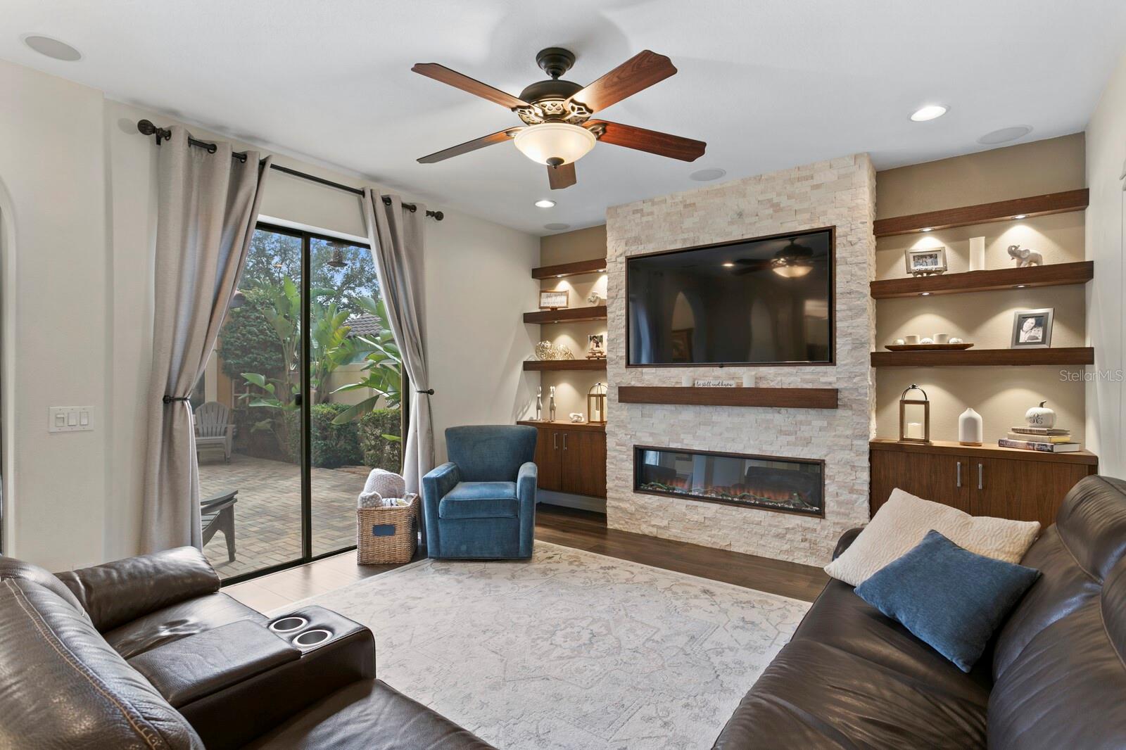 20352 CHESTNUT GROVE DR