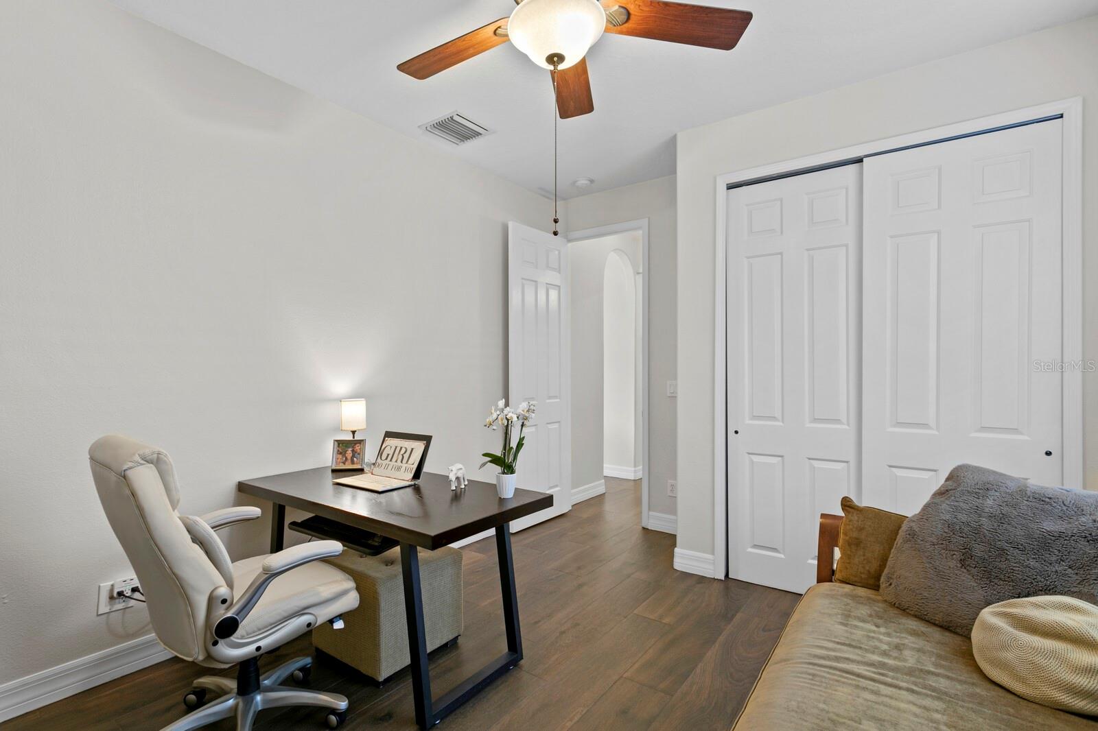 20352 CHESTNUT GROVE DR