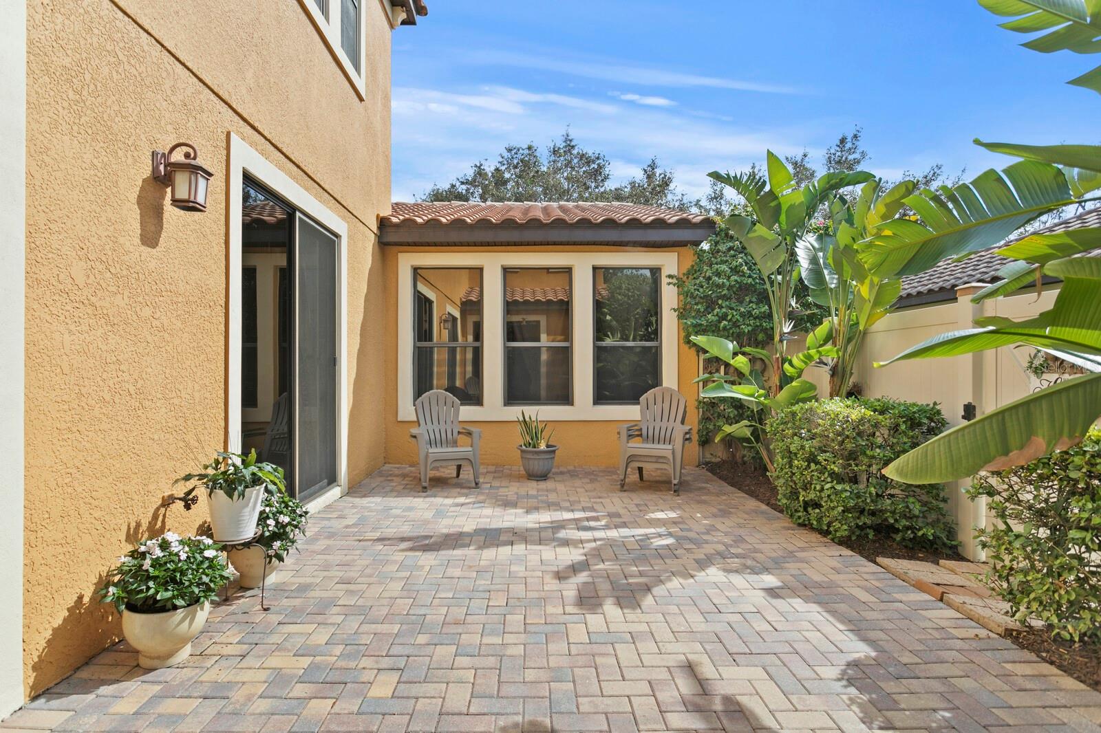 20352 CHESTNUT GROVE DR