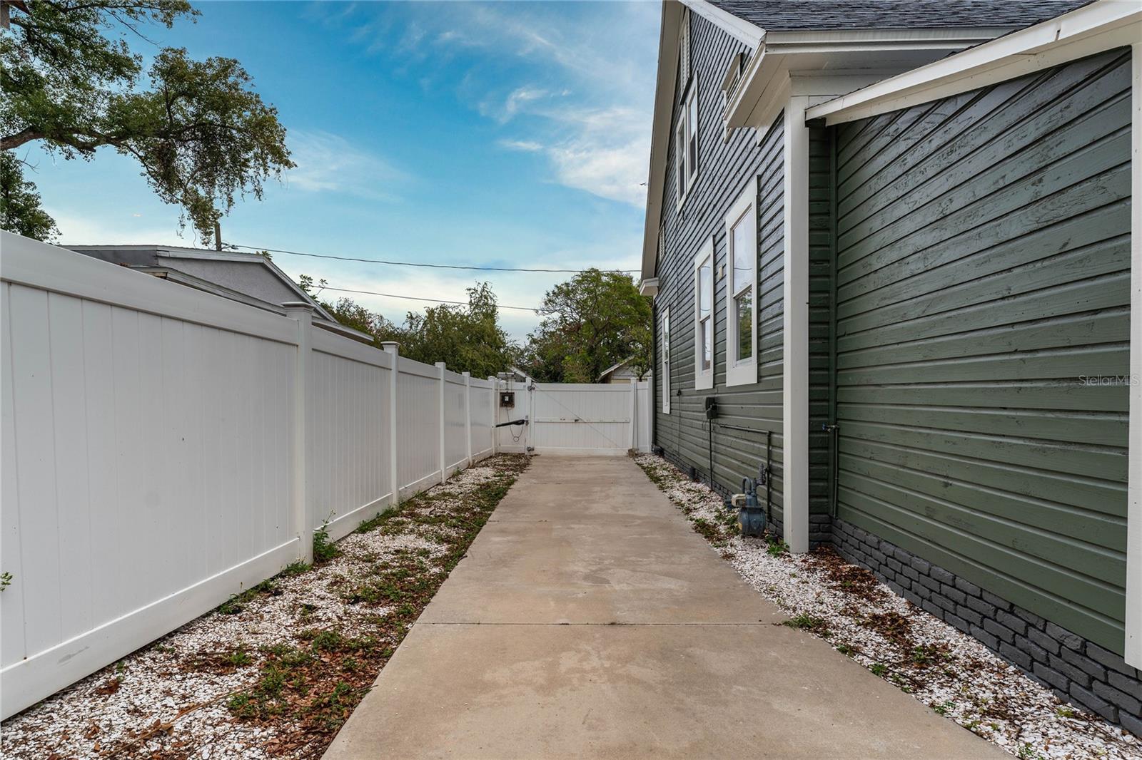 3506 N ARLINGTON AVE