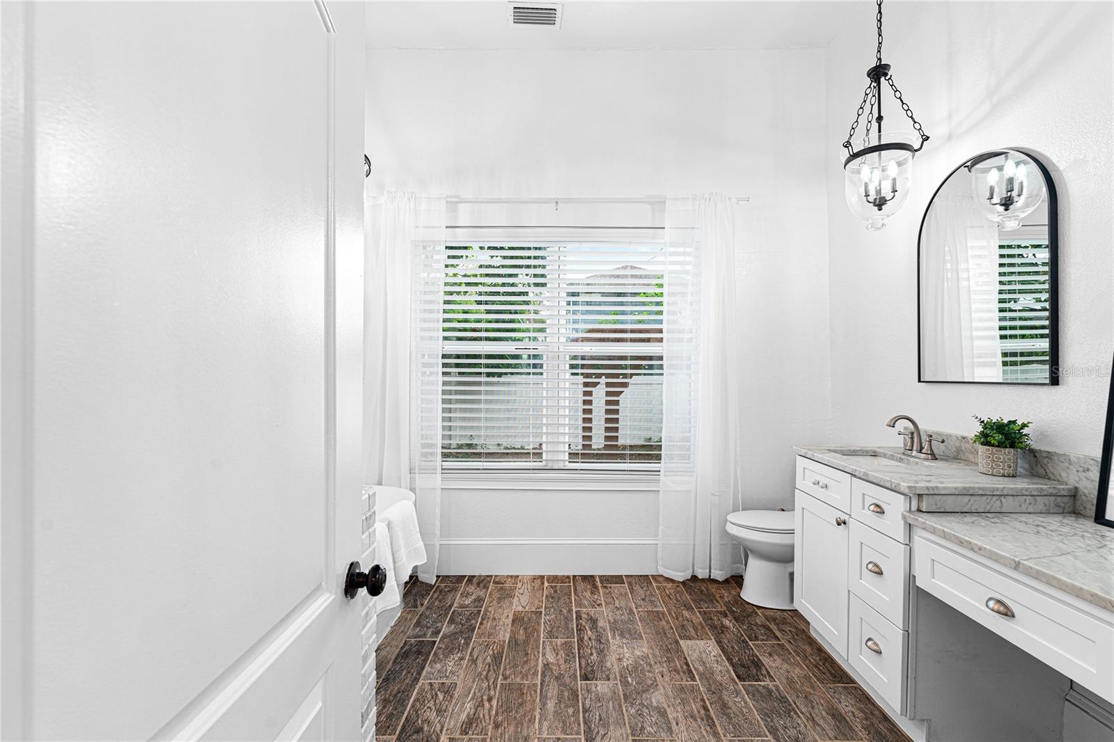 3506 N ARLINGTON AVE