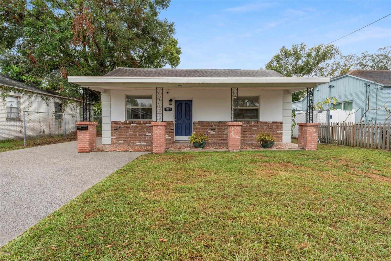 1303 E FRIERSON AVE