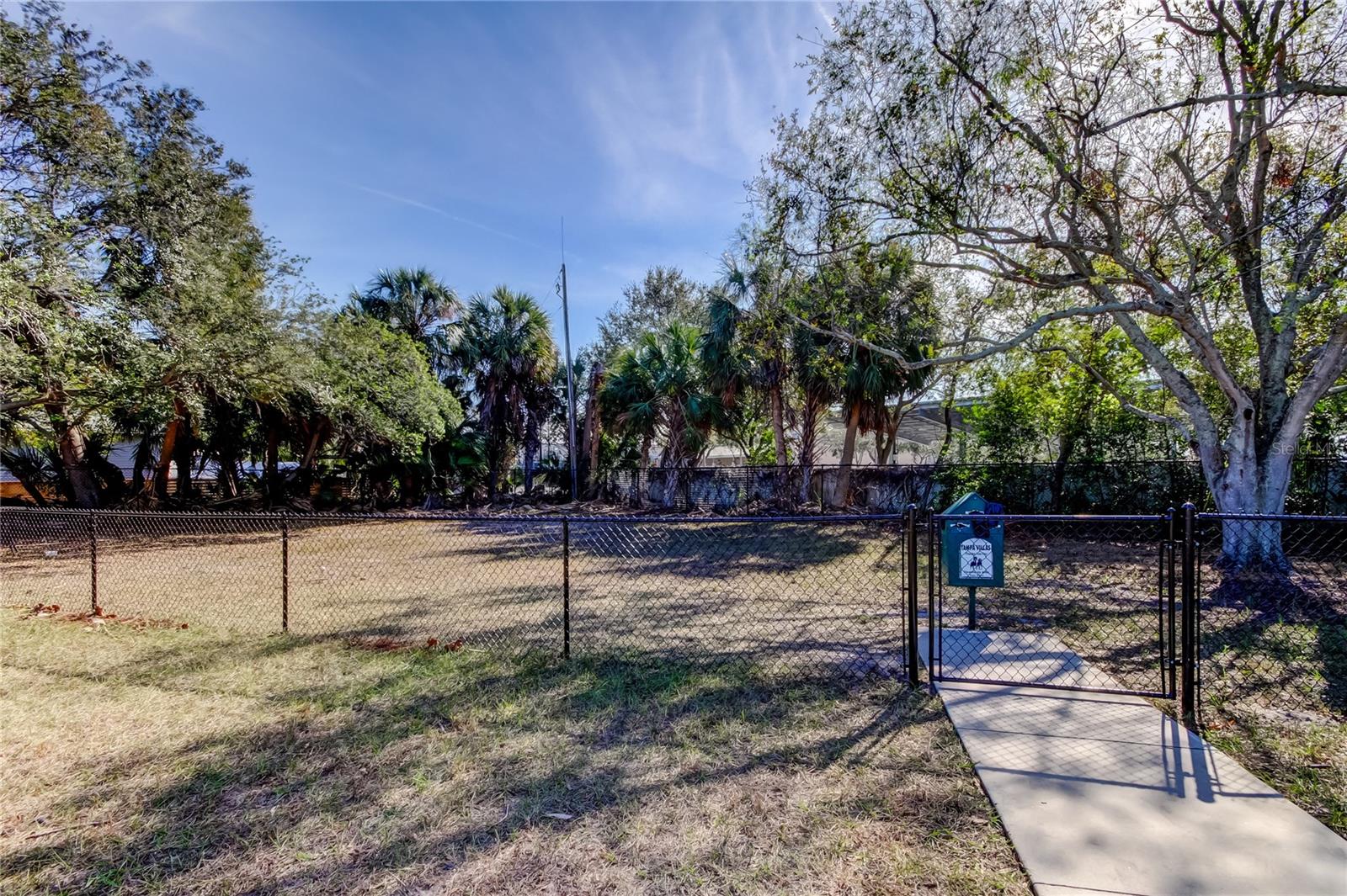 4527 W LA VILLA LN