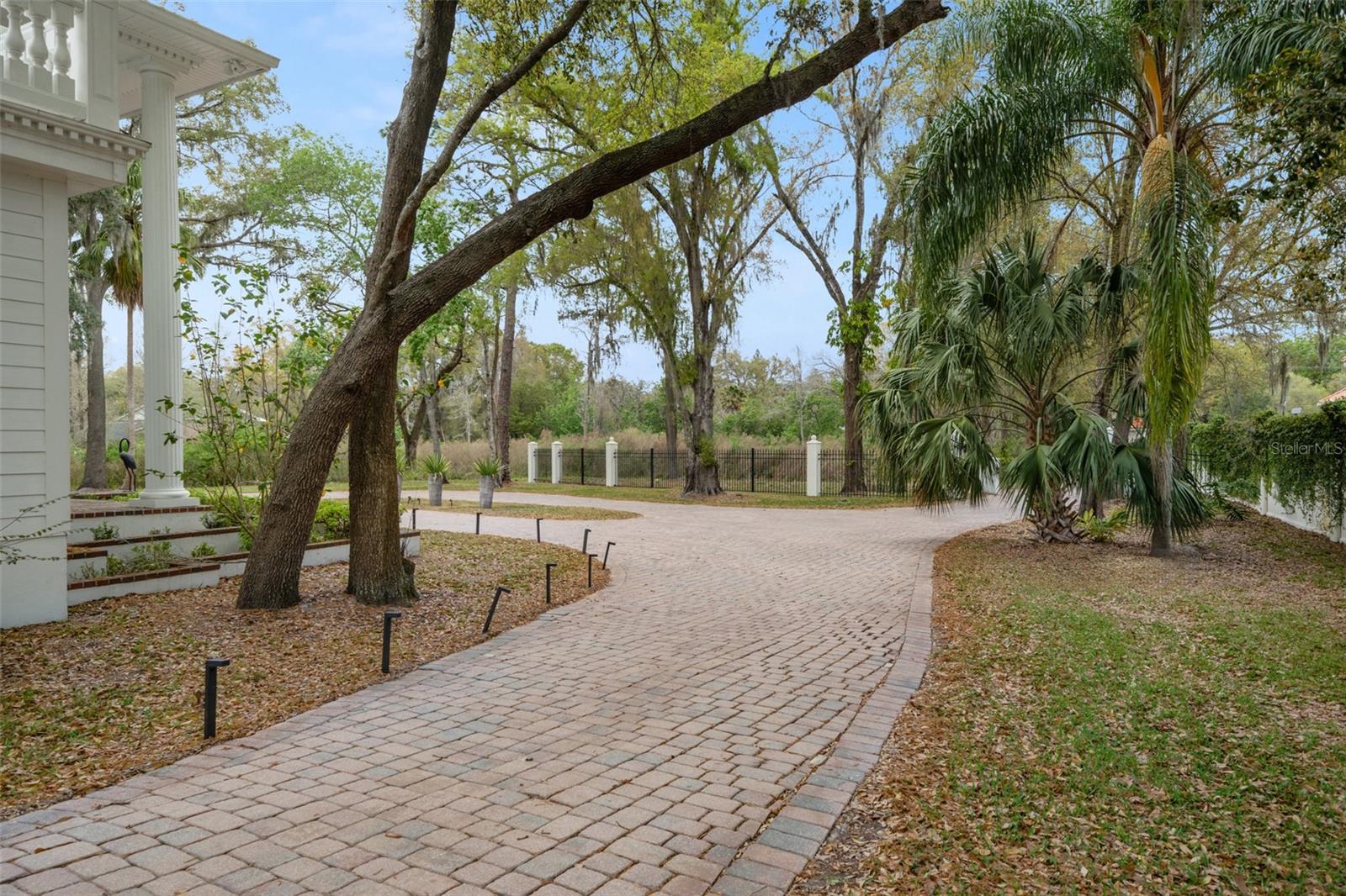 17064 COMUNIDAD DE AVILA