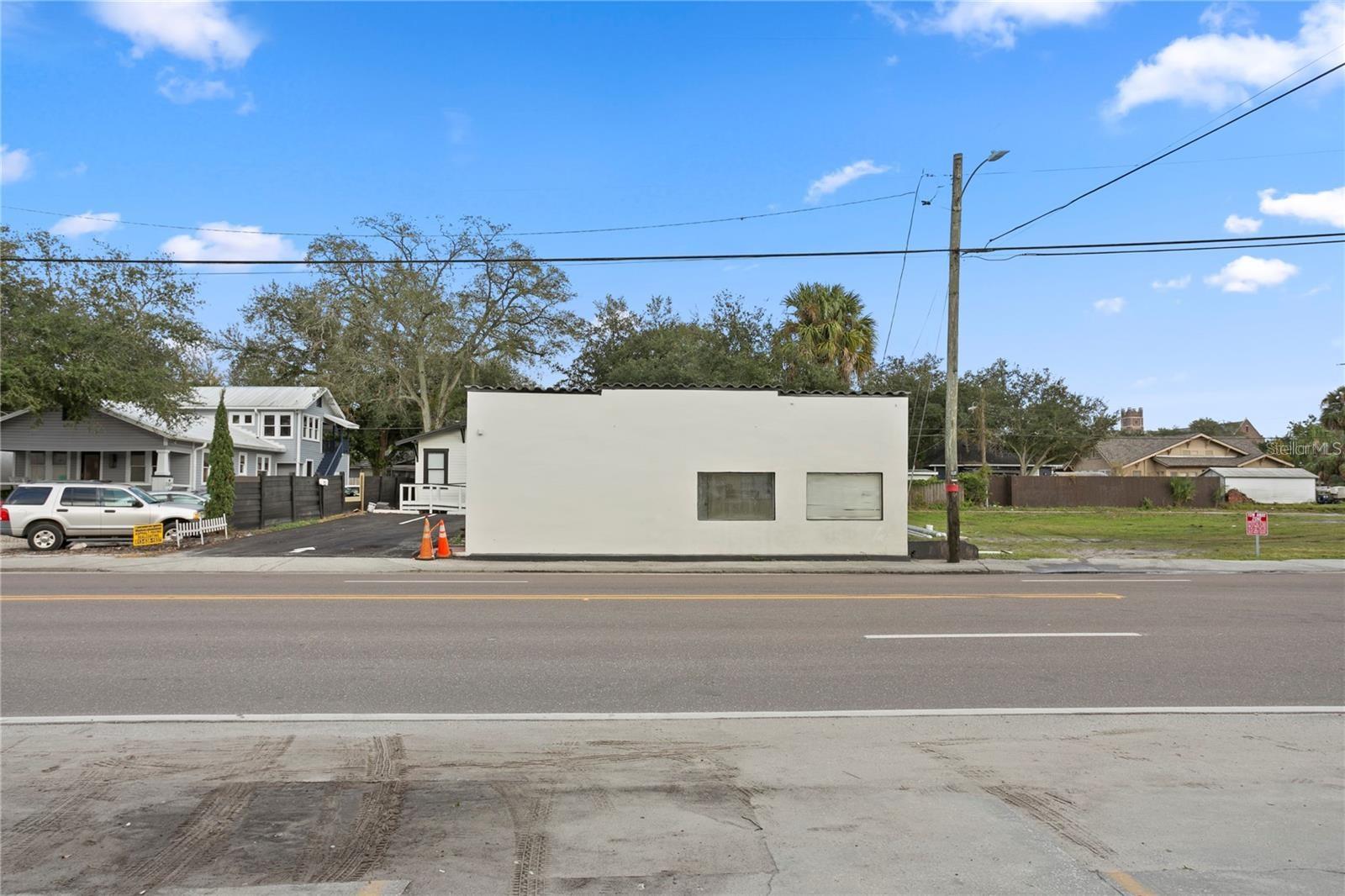 5115 N FLORIDA AVE #1/2