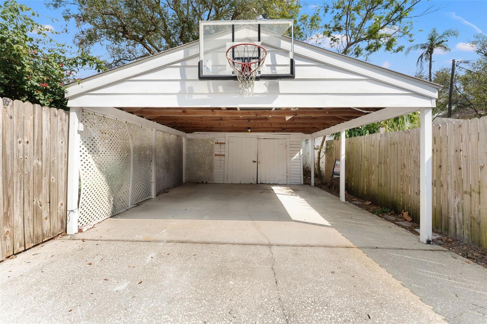 5807 N BRANCH AVE