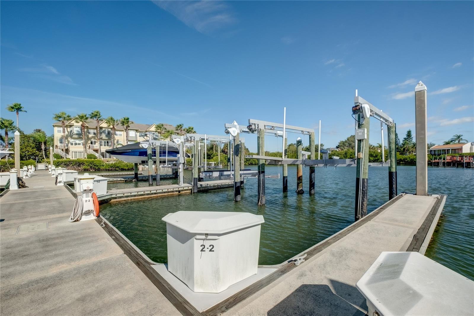 4339 SPINNAKER COVE LN