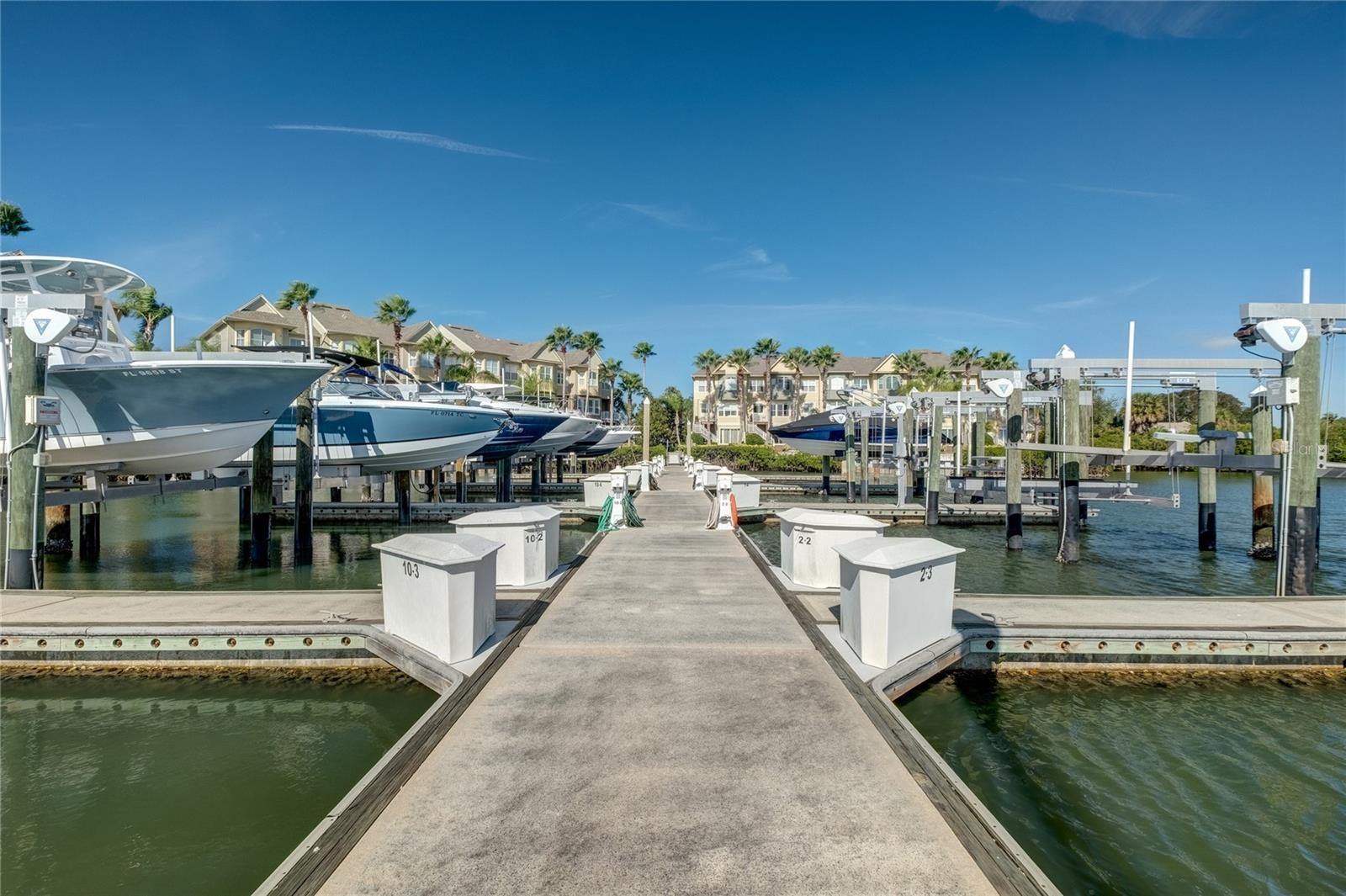 4339 SPINNAKER COVE LN