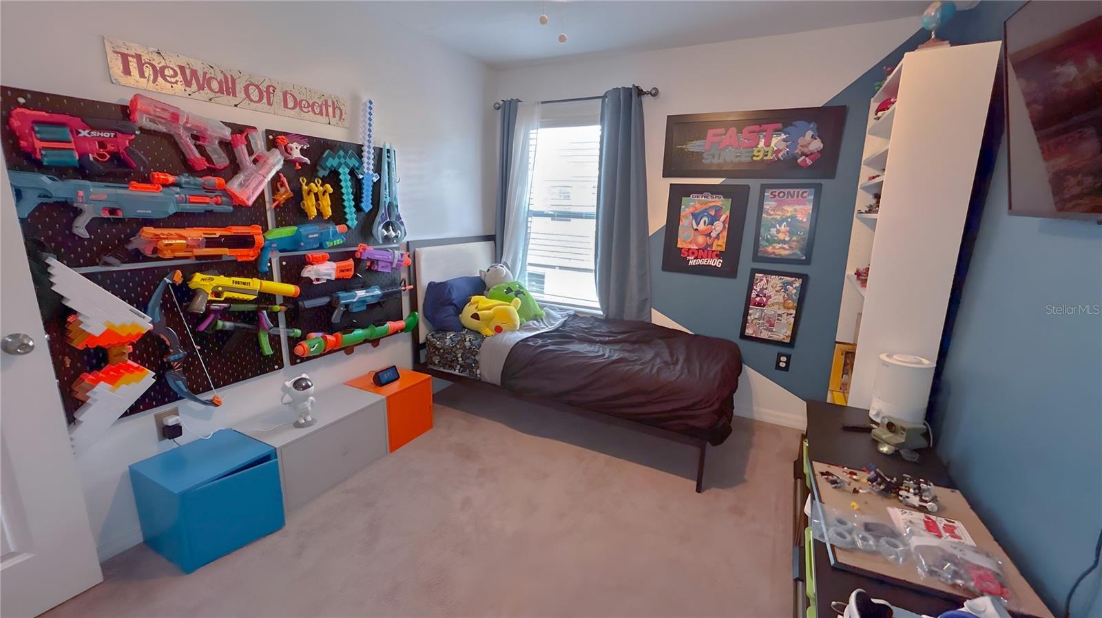 10518 LAKE MONTAUK DR