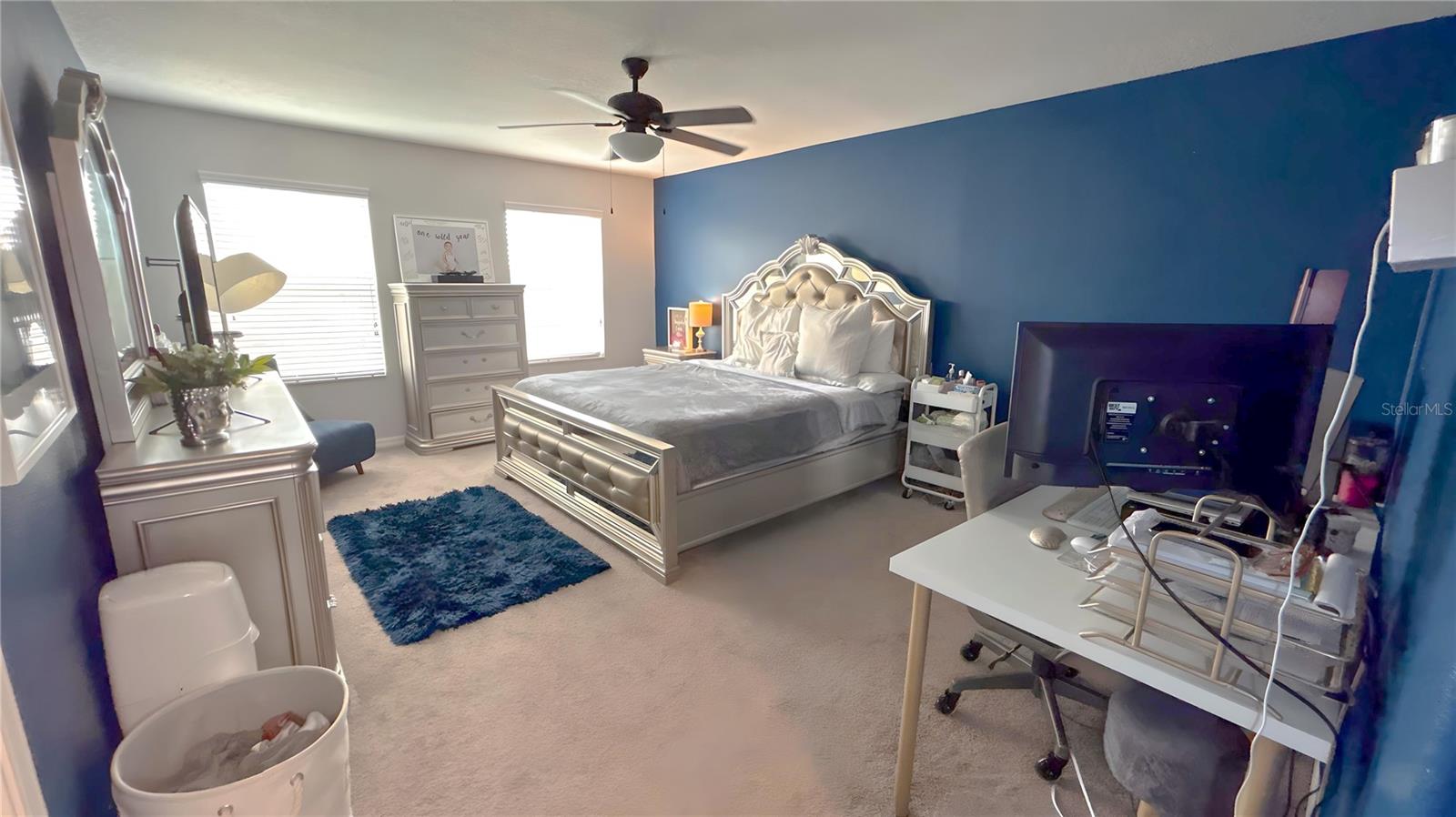 10518 LAKE MONTAUK DR