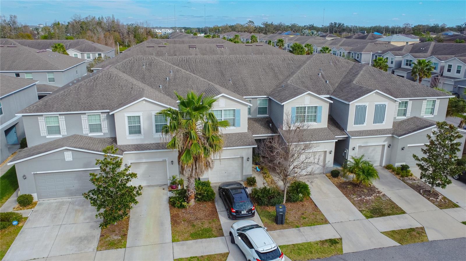 10518 LAKE MONTAUK DR