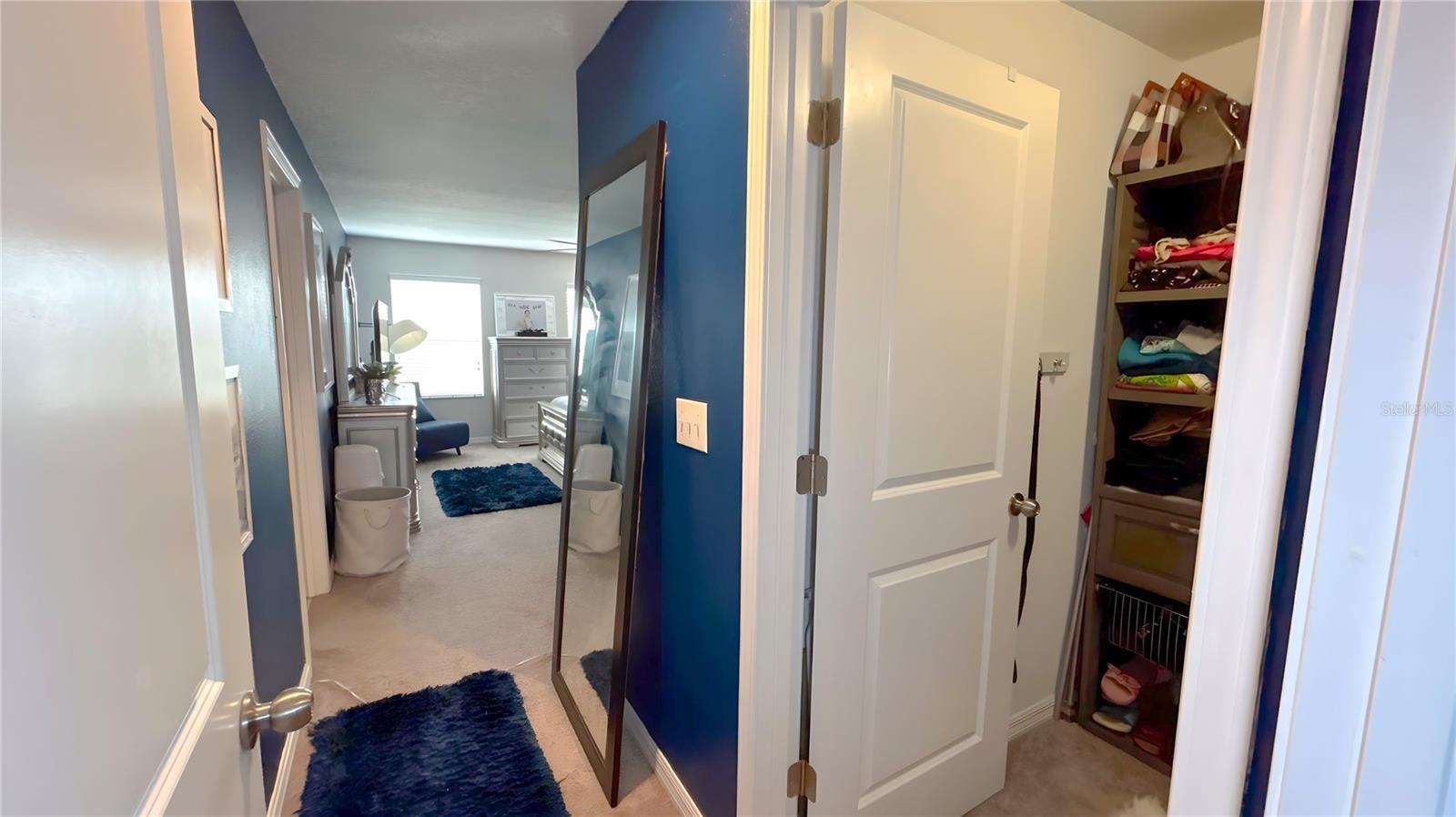 10518 LAKE MONTAUK DR