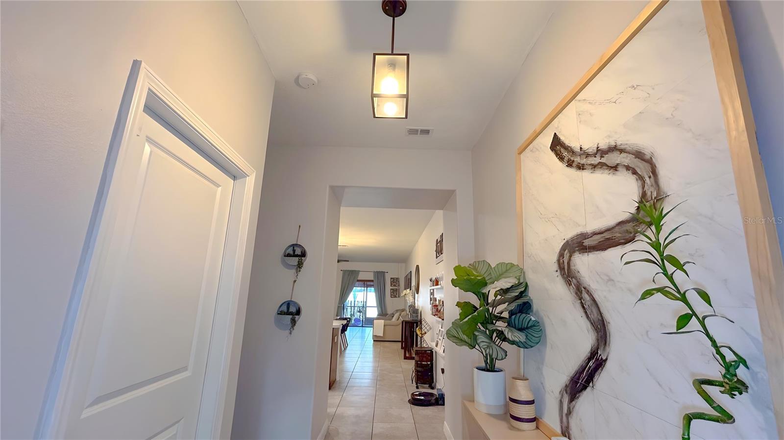 10518 LAKE MONTAUK DR
