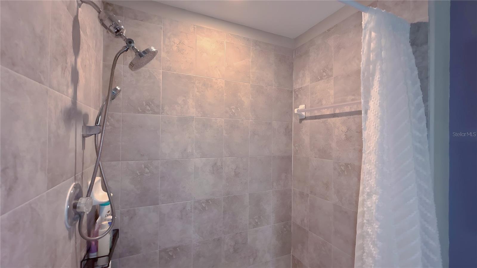 10518 LAKE MONTAUK DR