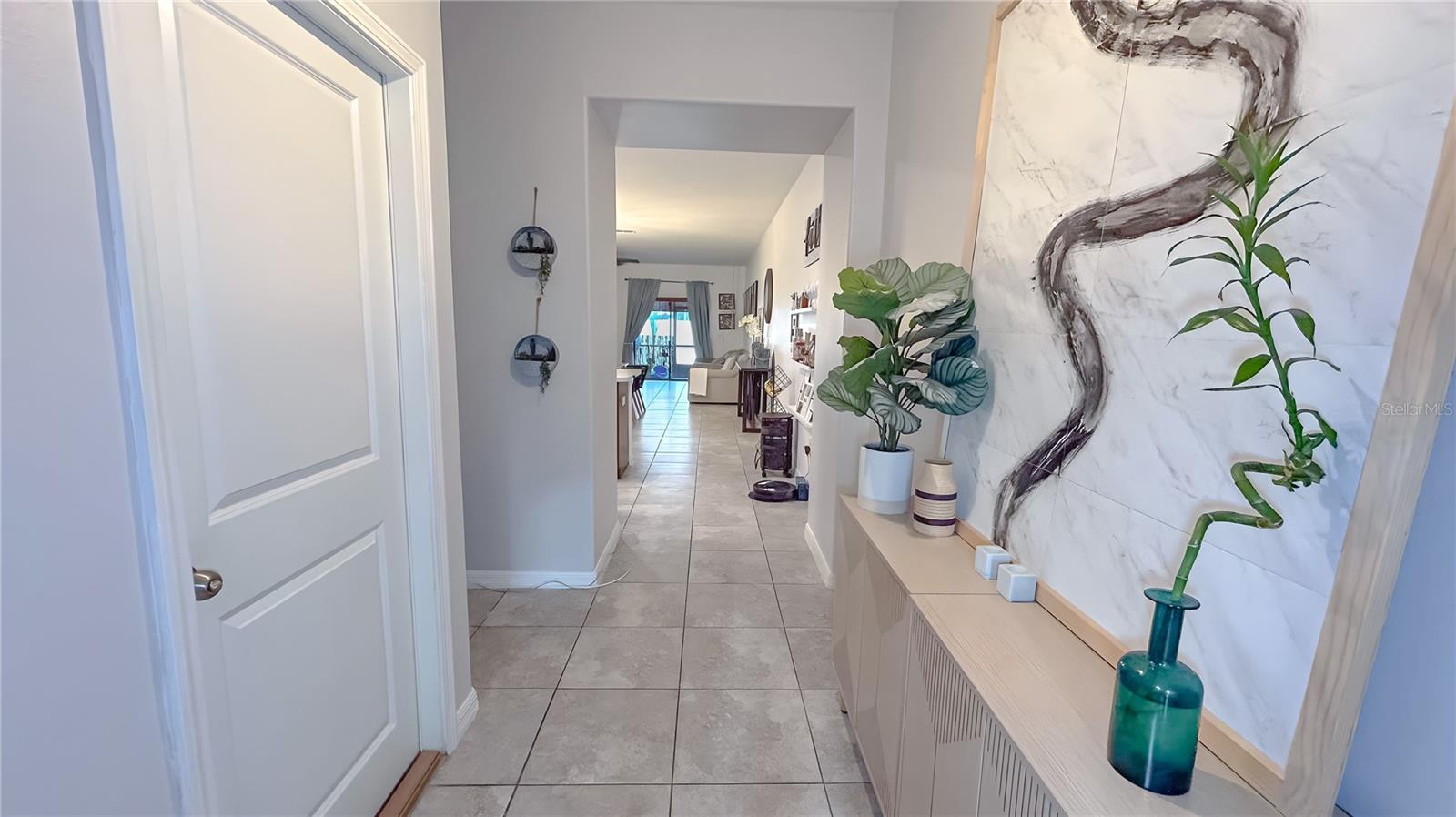 10518 LAKE MONTAUK DR