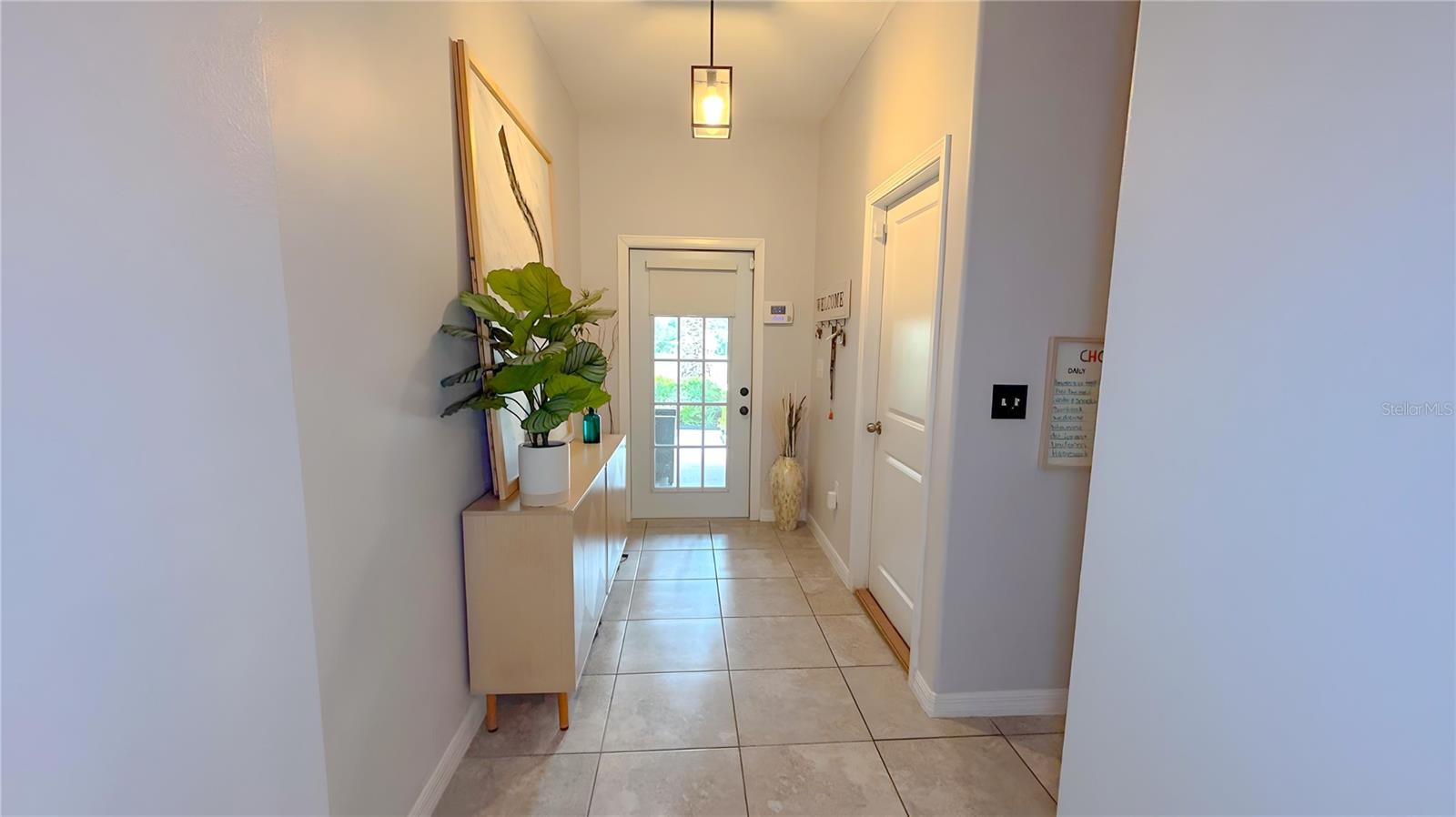 10518 LAKE MONTAUK DR