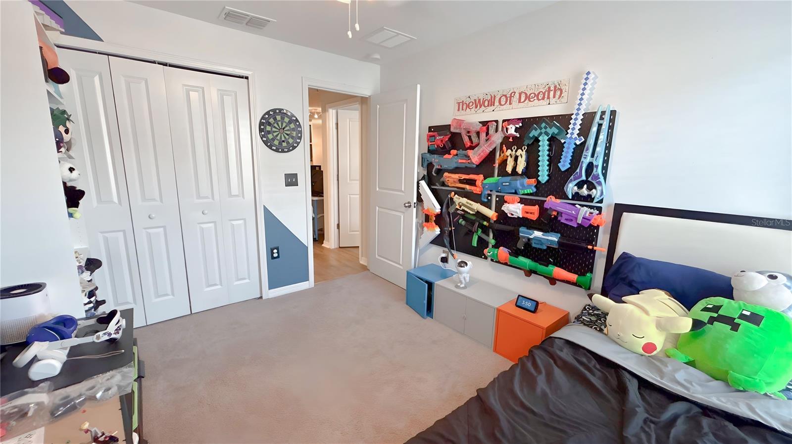 10518 LAKE MONTAUK DR