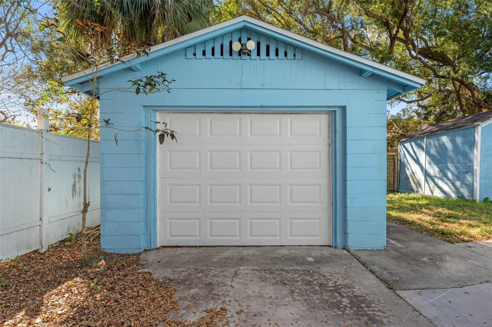 905 E 24TH AVE