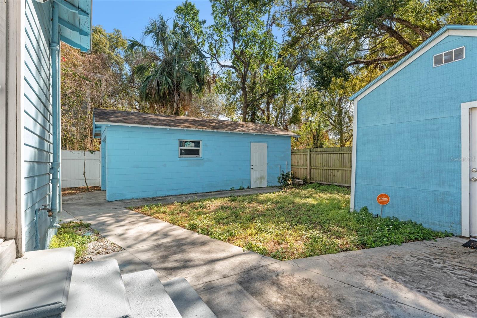 905 E 24TH AVE
